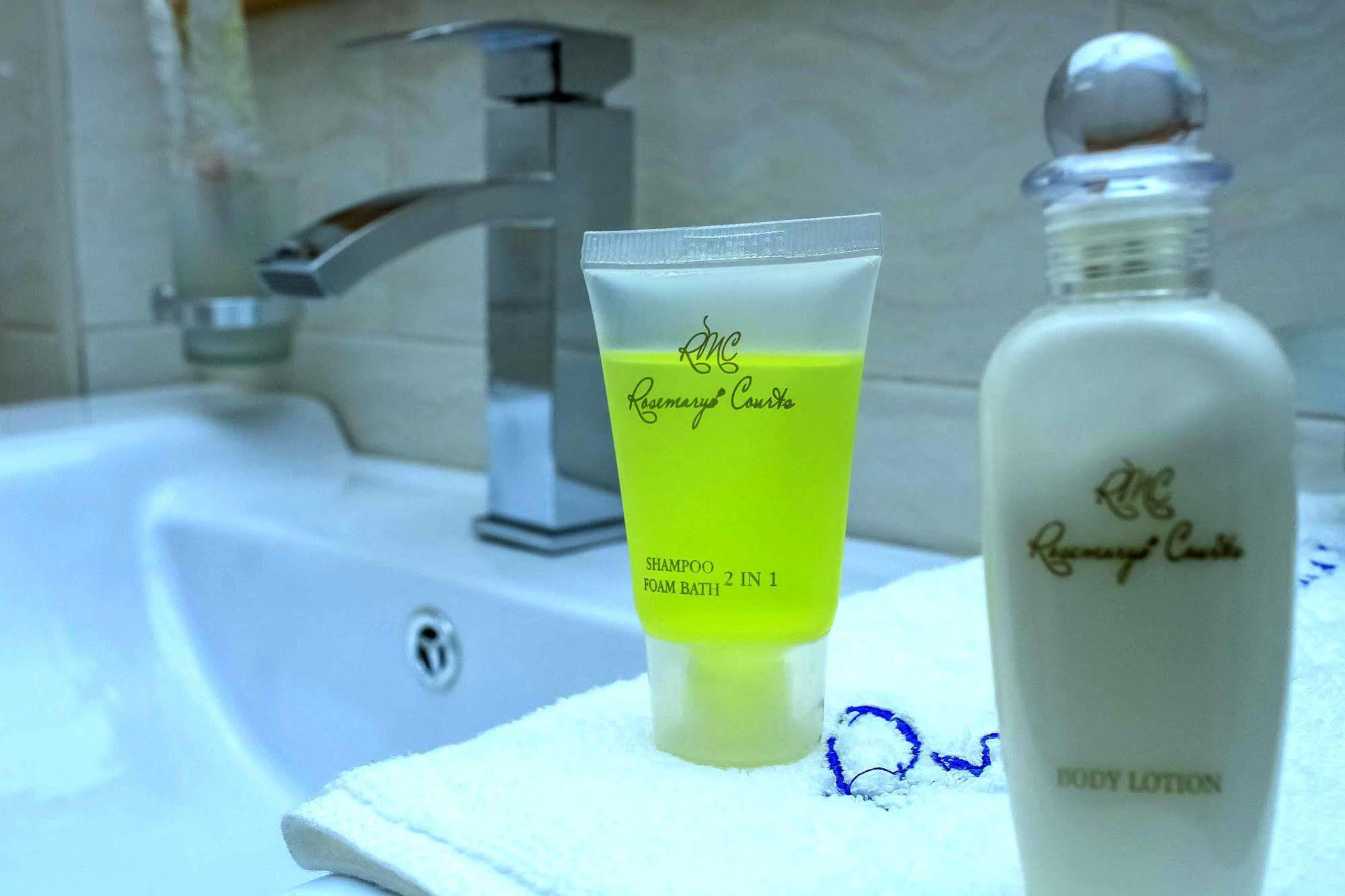 Rosemary Courts Bed & Breakfast Ентебе Екстериор снимка